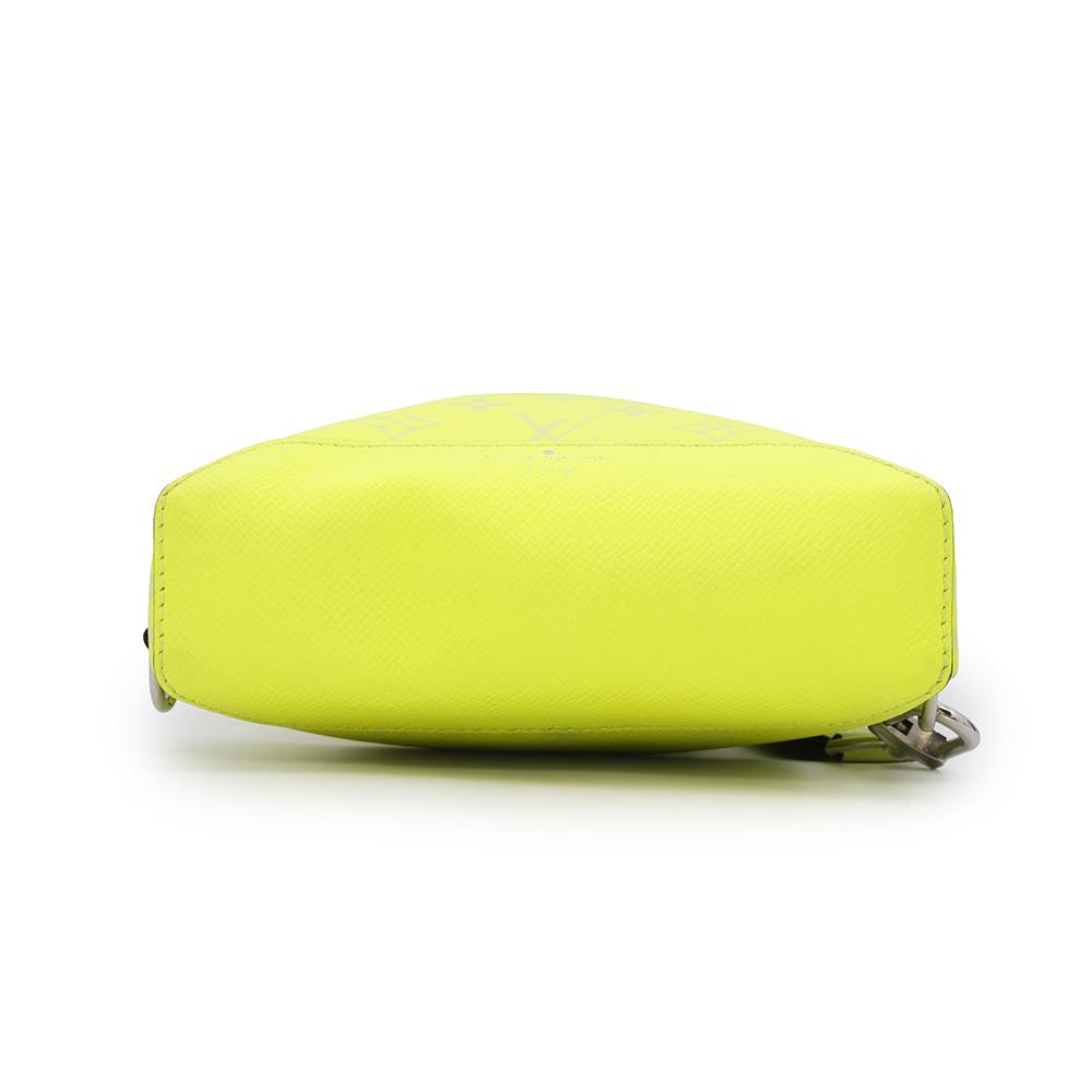 LOUIS VUITTON Duo Sling Bag Taigarama JauneM30945 Monogram Taiga Leather