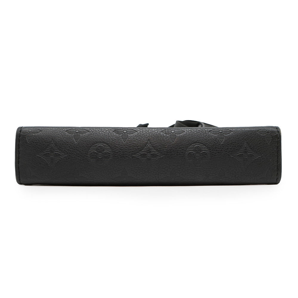 LOUIS VUITTON Gaston Wearable Wallet NoirM81115 Monogram Shadow