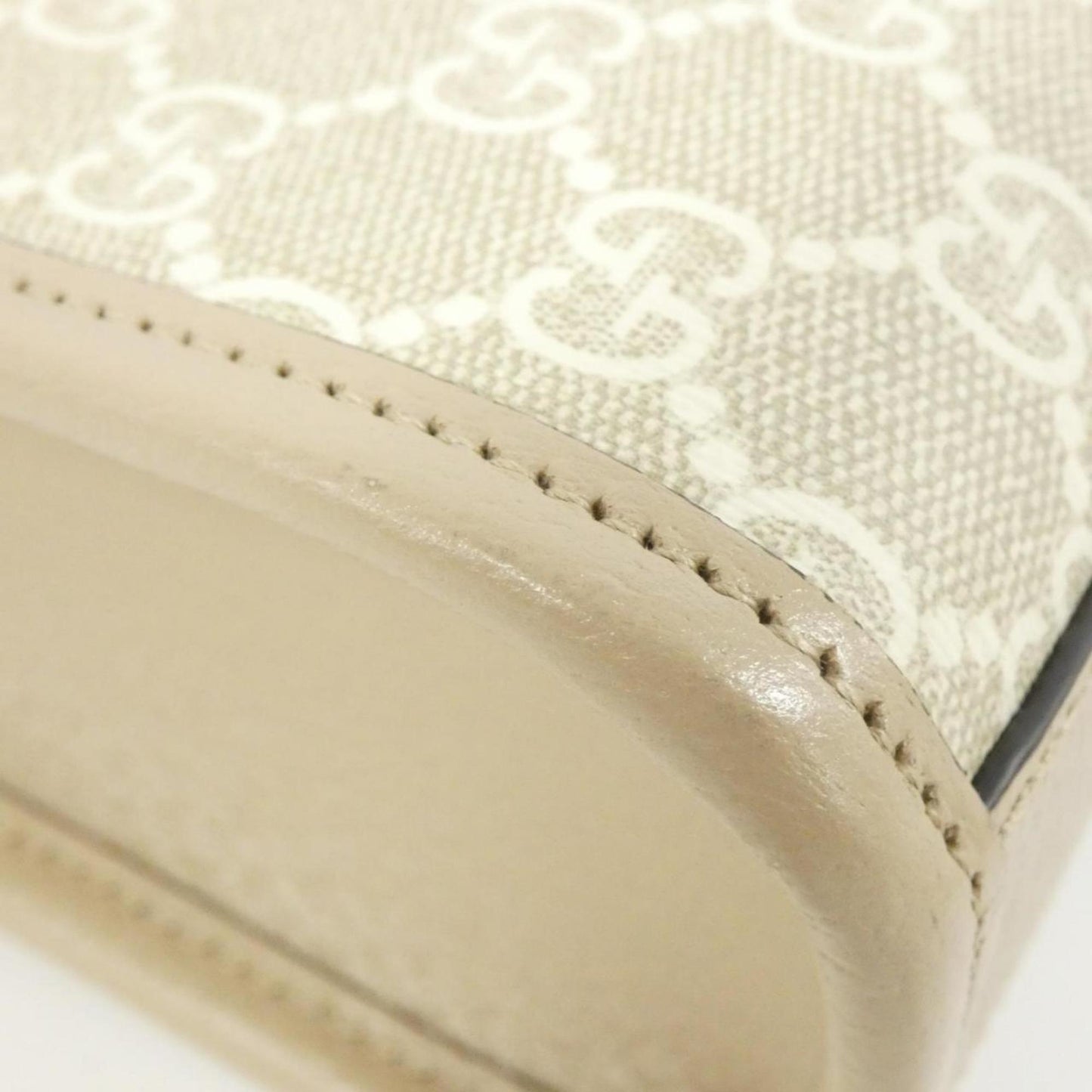 Gucci Beige White Gg Supreme Leather Handbag