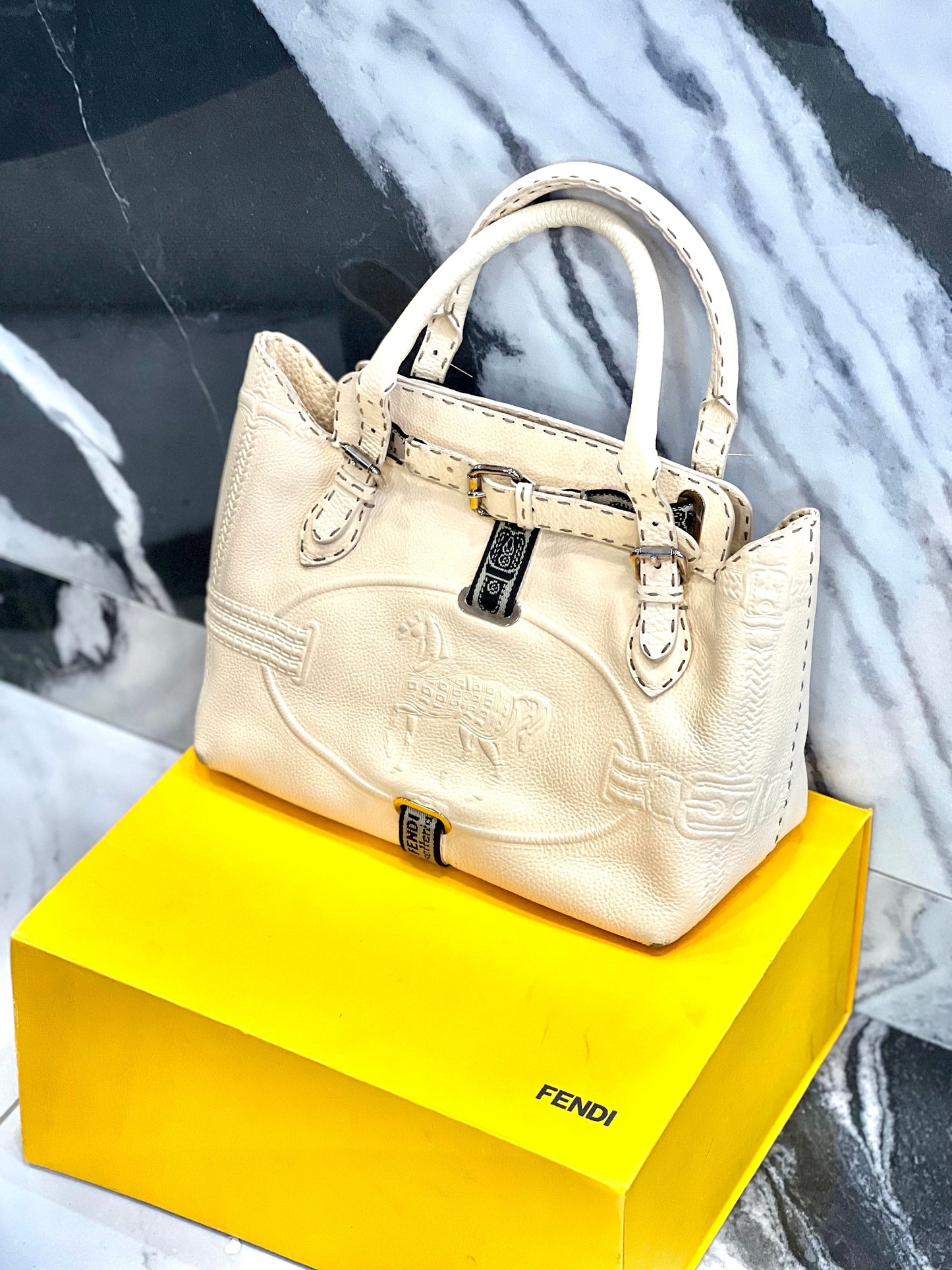 FENDI BORGHESE VILLA SELLERIA LEATHER TOTE BAG