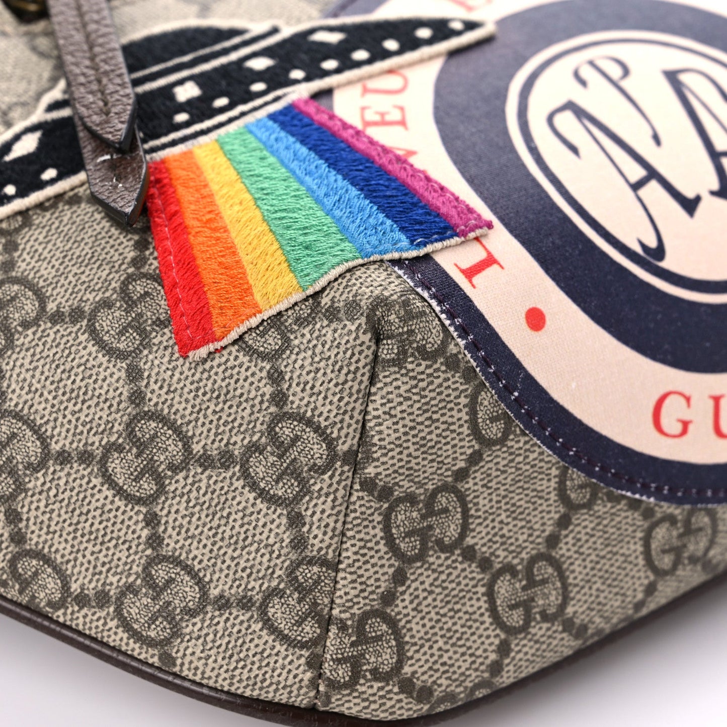 GUCCI GG SUPREME MONOGRAM COURRIER BELT BAG