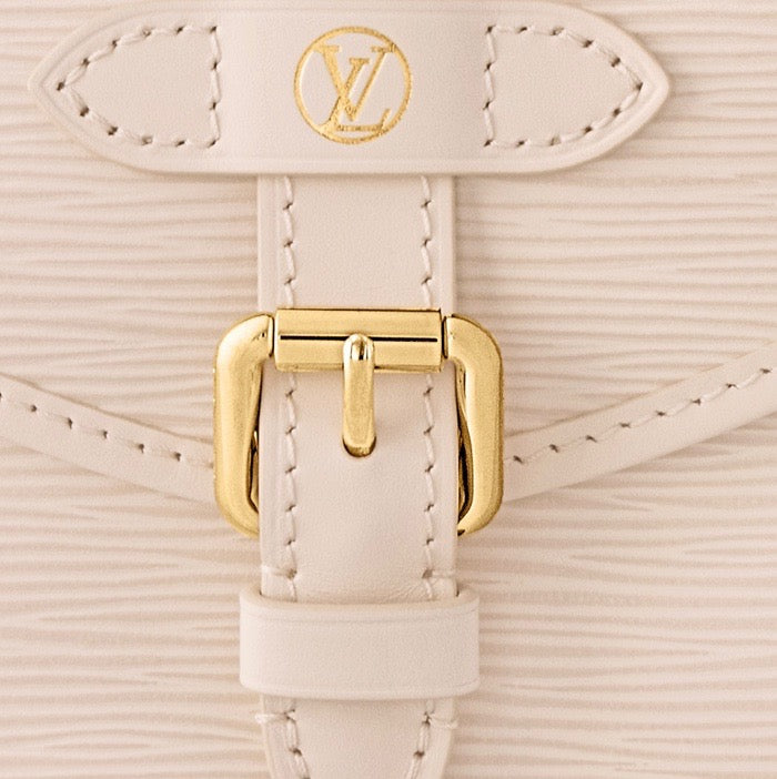 LOUIS VUITTON EPI LEATHER SAUMUR BB CROSSBODY