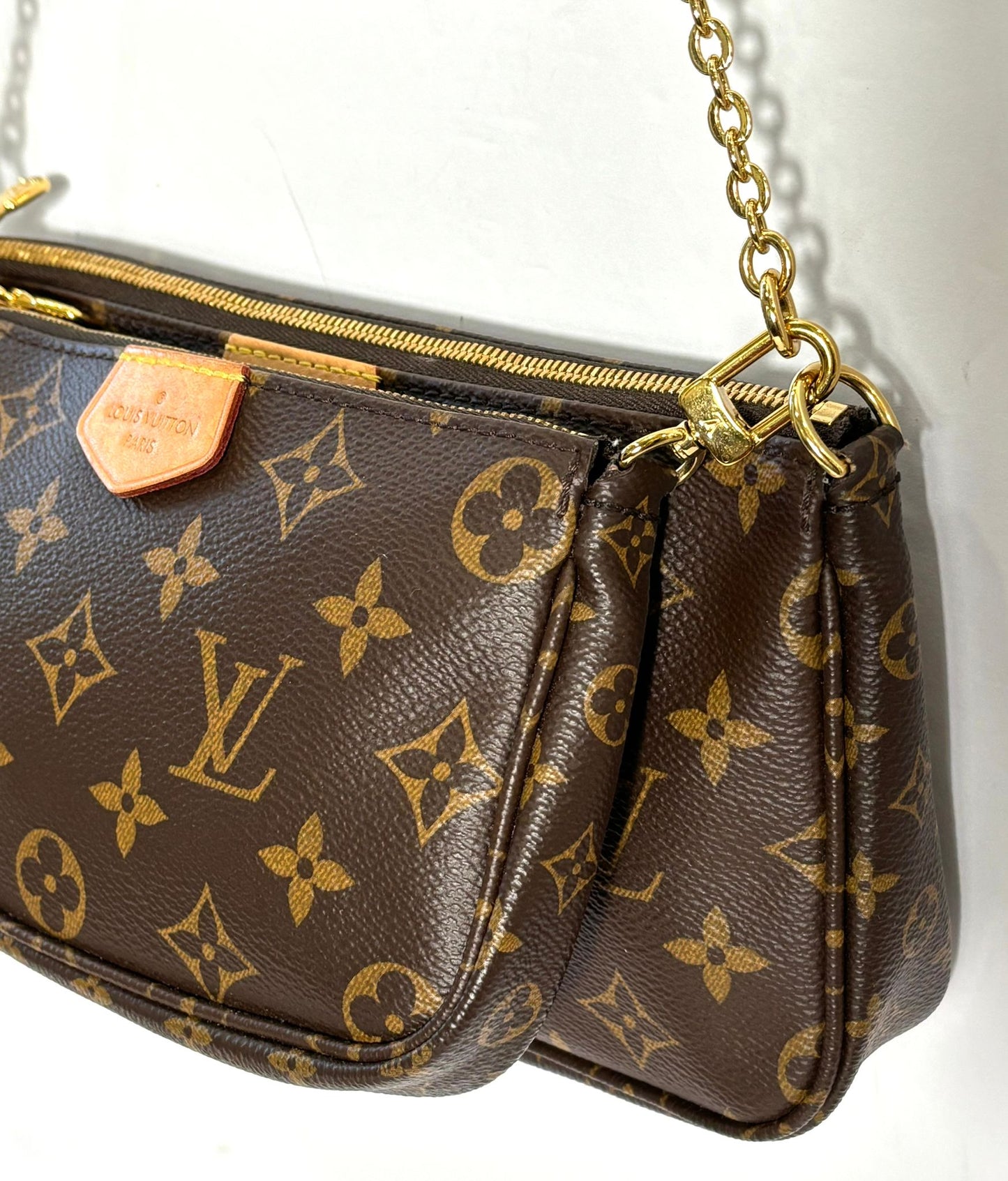 LOUIS VUITTON MULTI POCHETTE
