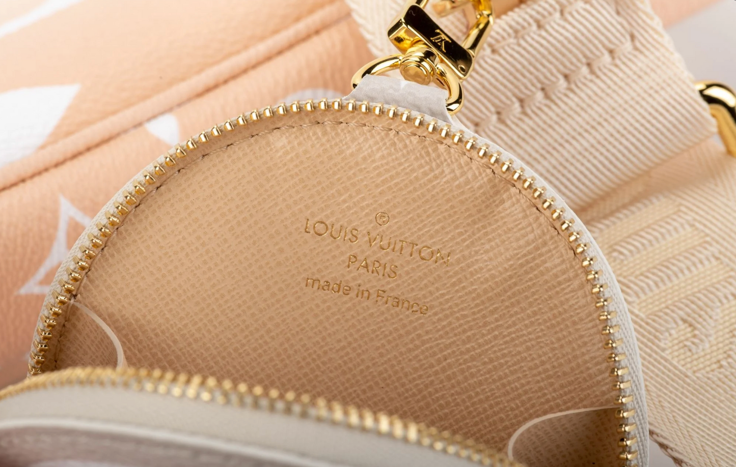 LOUIS VUITTON LIMITED EDITION BLUSH MULTI POCHETTE BN
