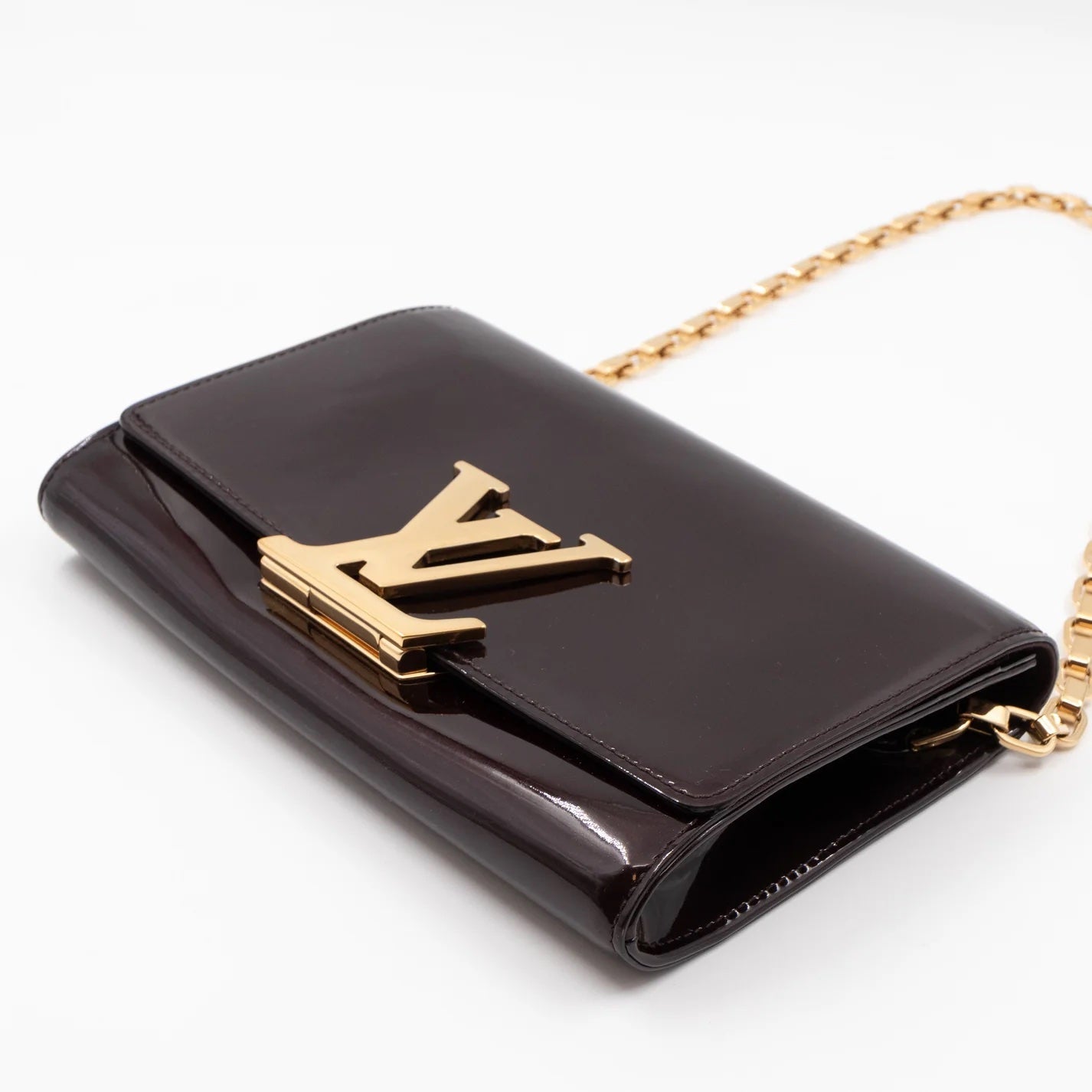 LOUIS VUITTON VERNIS LOUISE GM CHAIN BAG