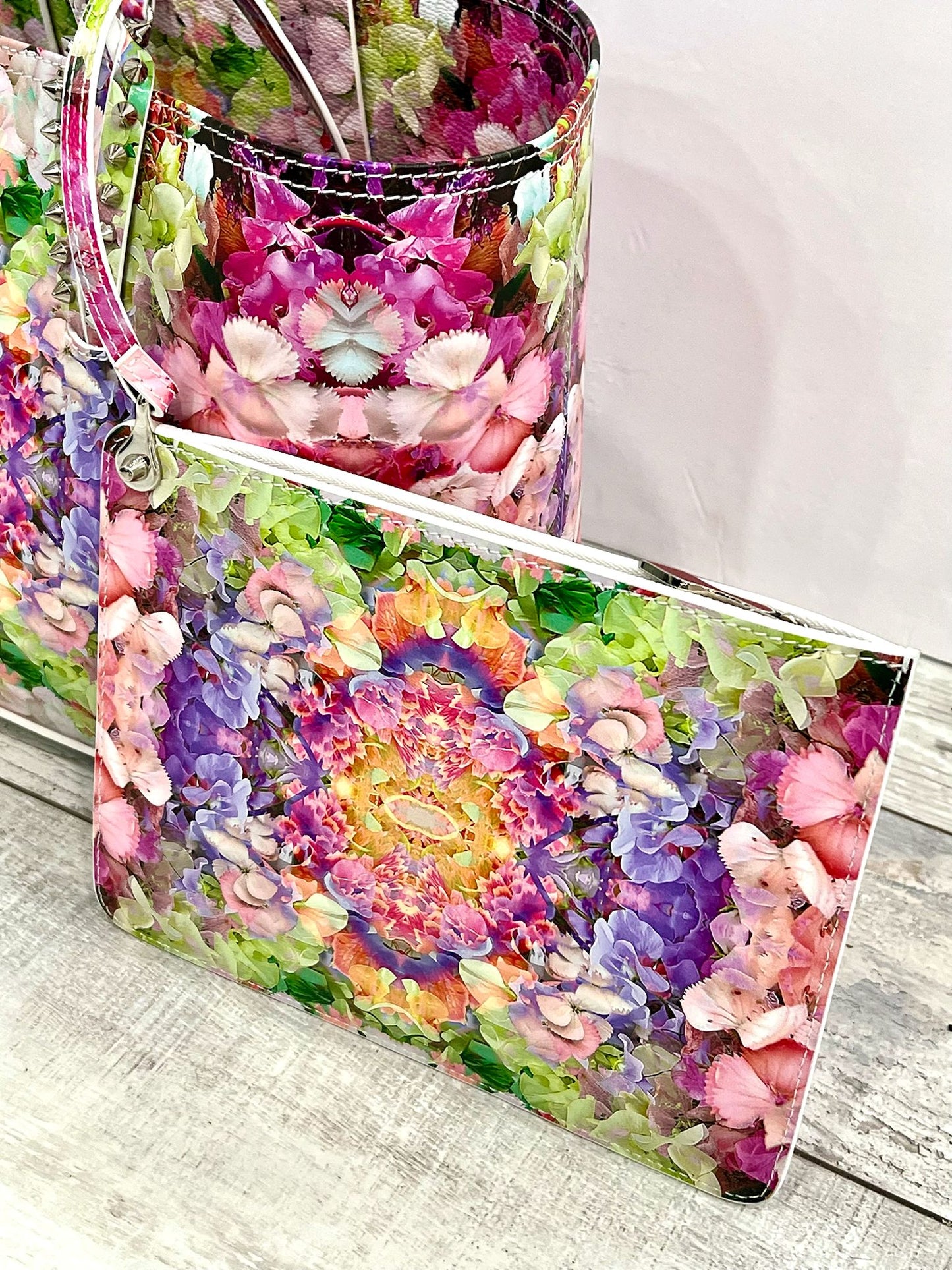 CHRISTIAN LOUBOUTIN MINI CABATA TOTE