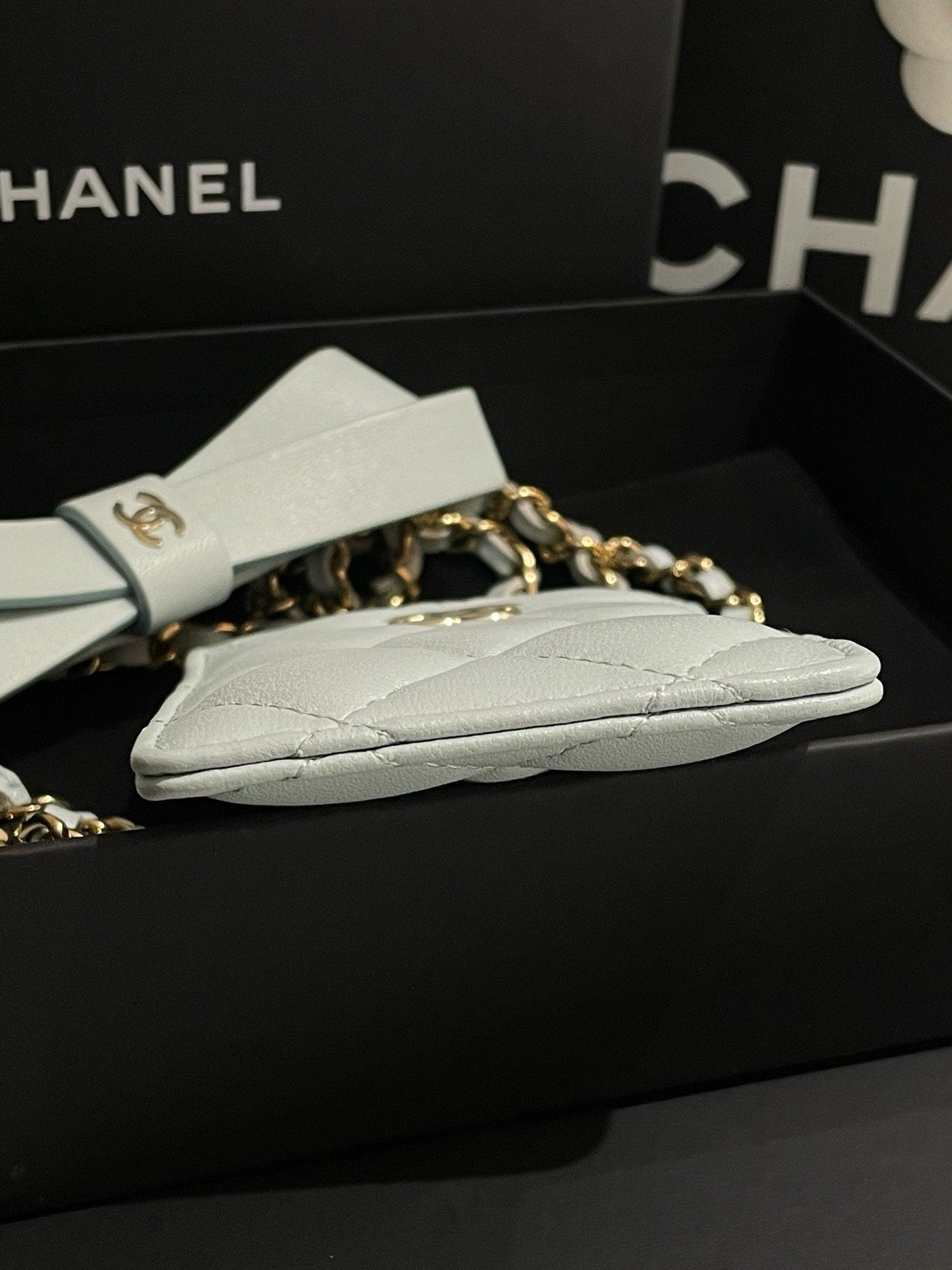 Chanel 99% New Quilted Card Holder with Chain, White Leather, 2021