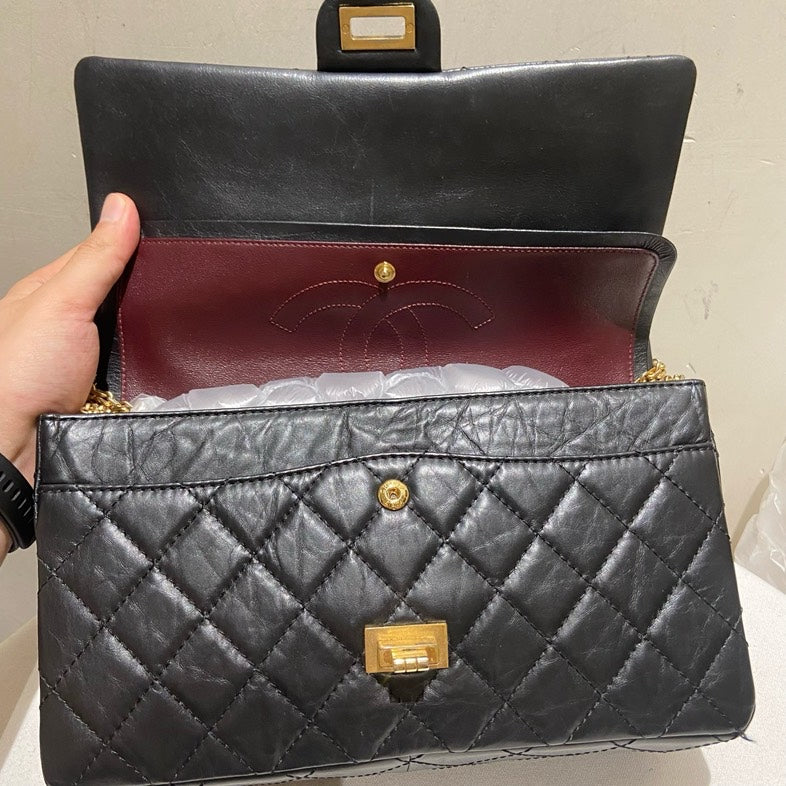 CHANEL 2.55 BLACK WRINKLE LEATHER FLAP BAG GOLD CHAIN STRAP