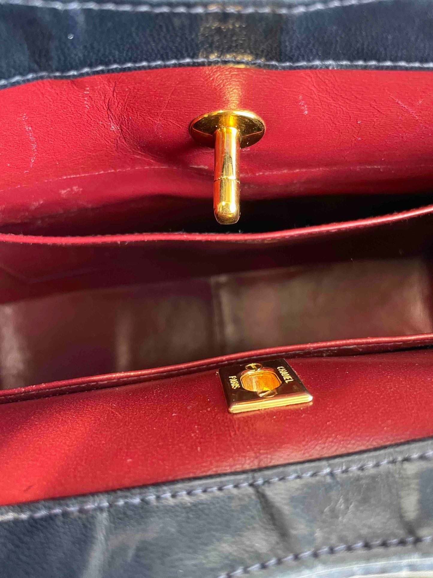 Chanel 31 Bag (S) RE987378800 - Navy Quilted Leather Shoulder Bag