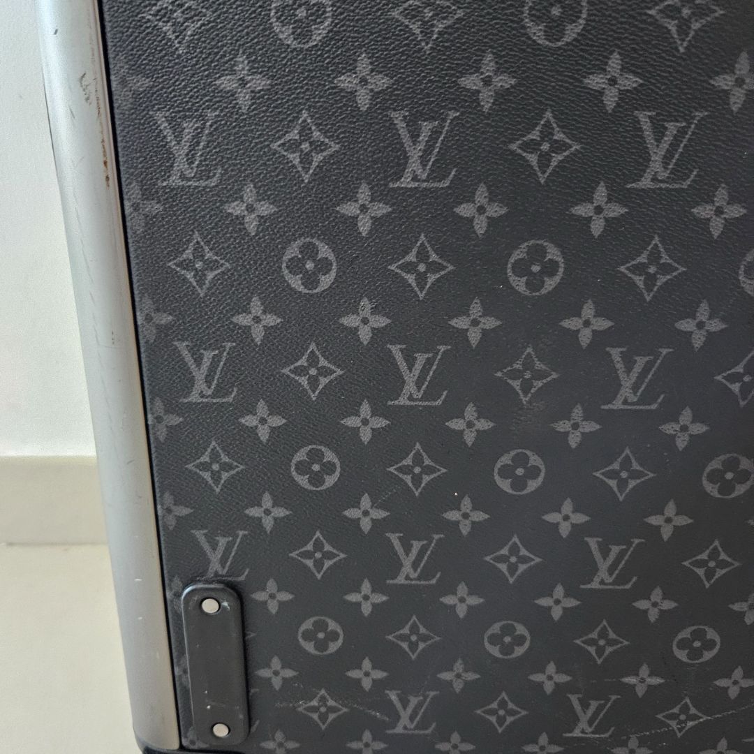 Louis Vuitton Luggage Horizon 70 Monogram Eclipse
