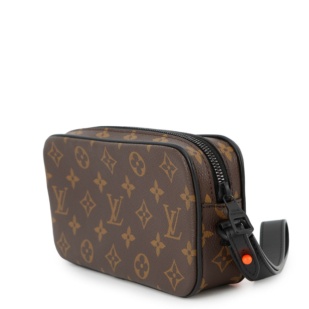 LOUIS VUITTON Pochette Volga NoirM44458 Monogram / Solar Powered Ray