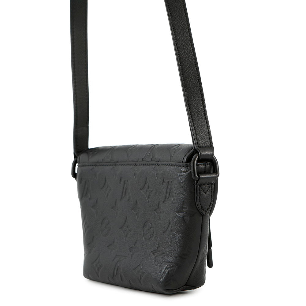 LOUIS VUITTON Pulse Wearable Wallet NoirM12636 Monogram Shadow