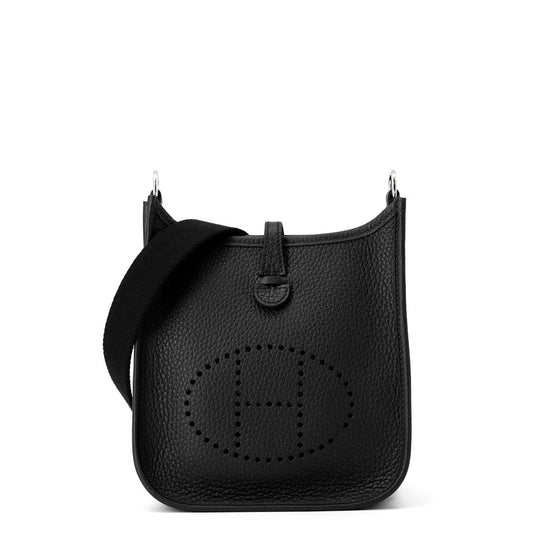 HERMES Evelyne Long Black Taurillon Clemence Size TPM