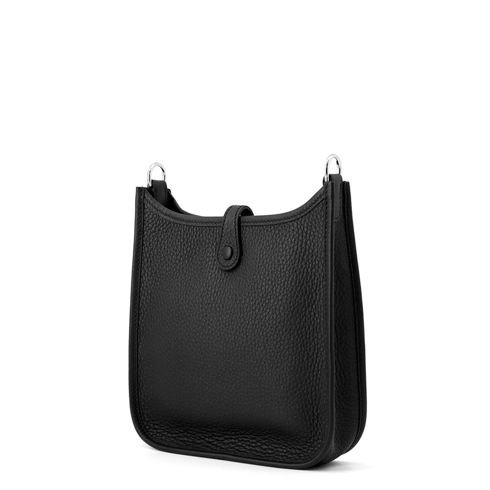 HERMES Evelyne Long Black Taurillon Clemence Size TPM