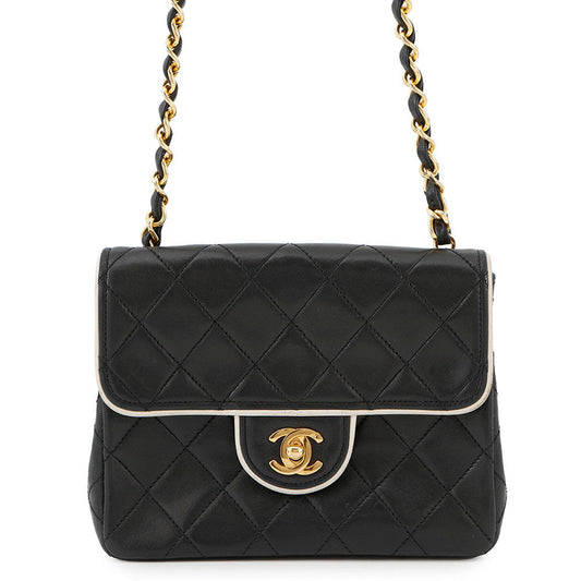 CHANEL Matelasse ChainShoulder Bag Black/White Lambskin Size 18