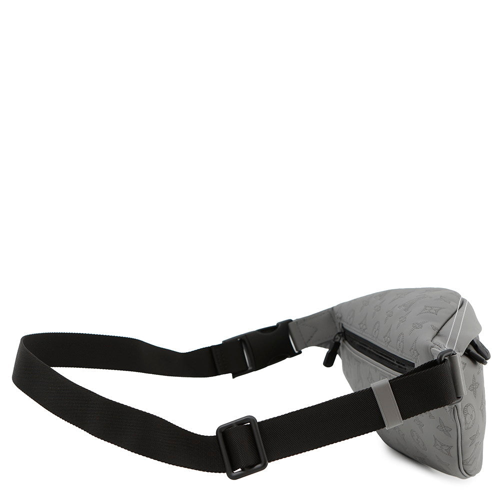 LOUIS VUITTON Discovery・Bumbag GrayM46108 Monogram Shadow Size PM