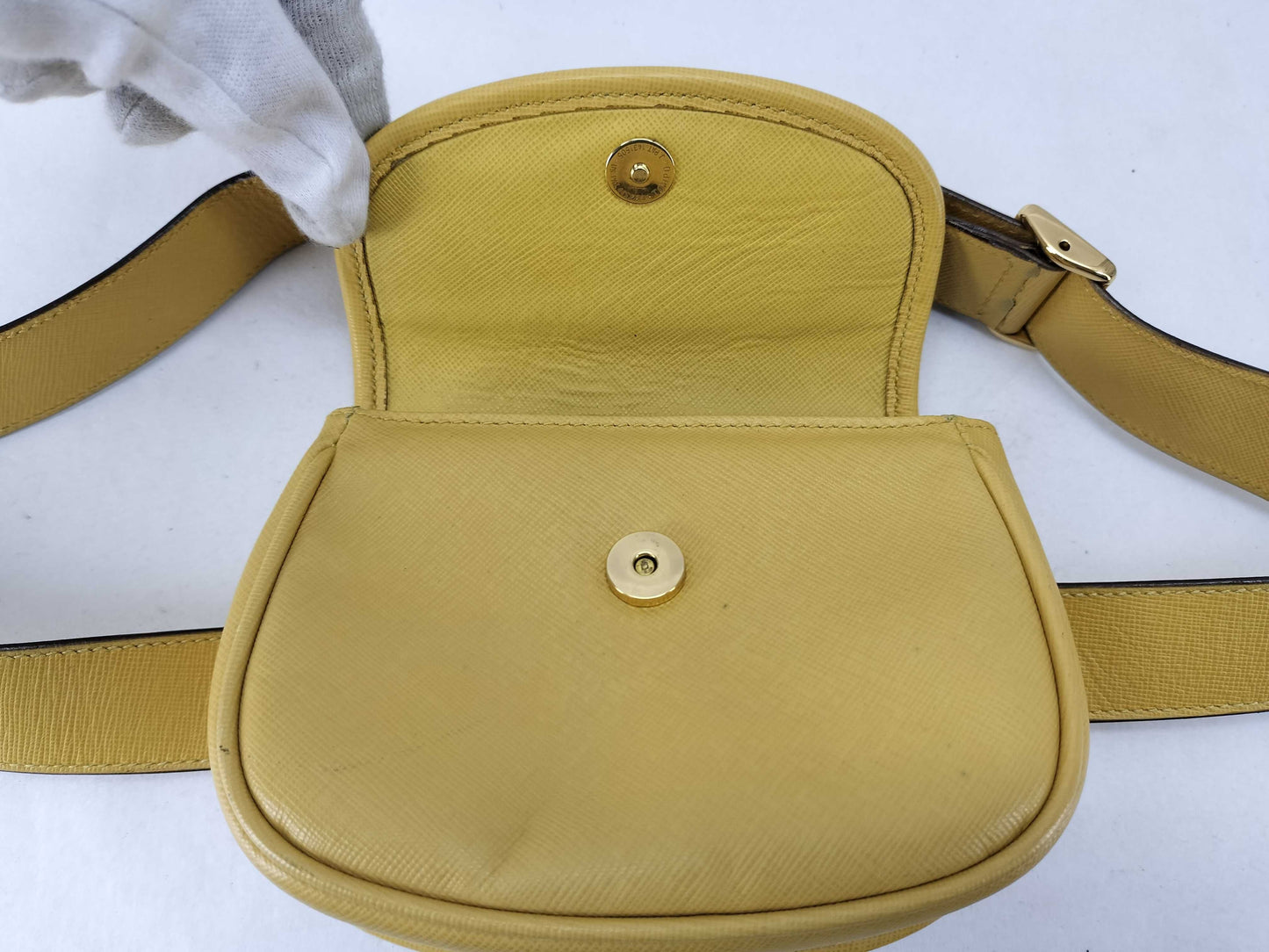 Gucci Front Zip Belt Bag Gg Rubber Effect Leather Brown Leather Bag