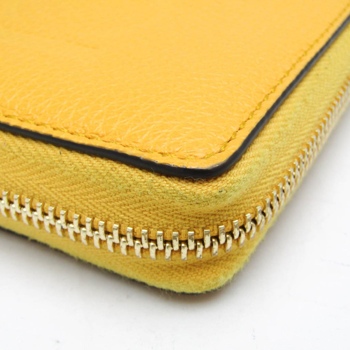 Gucci Logo Yellow Leather Wallet