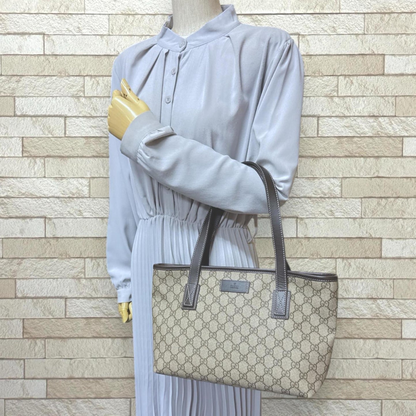 Gucci Beige Brown Gg Supreme Tote Bag