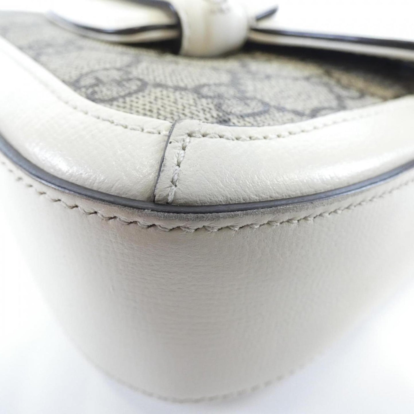 Gucci Beige White Gg Supreme Leather Shoulder Bag