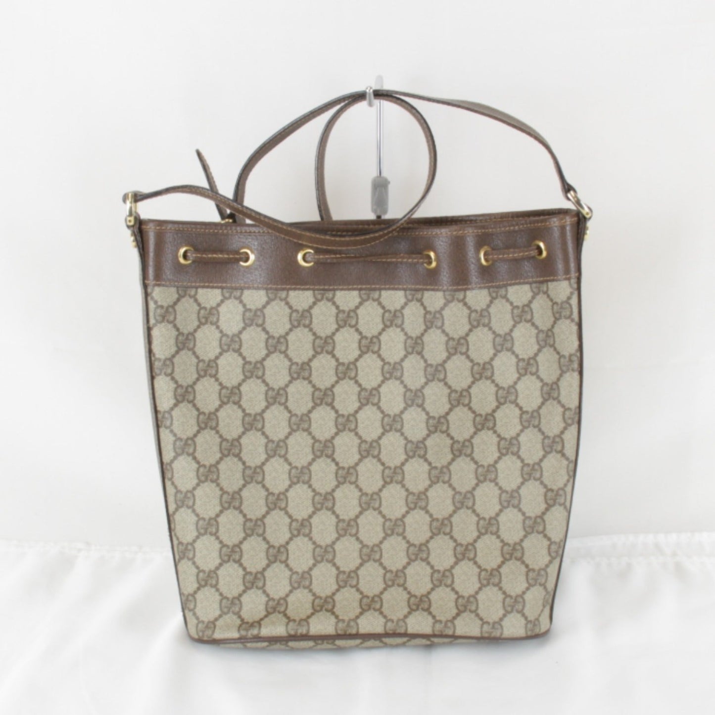 Gucci Beige Gg Supreme Shoulder Bag