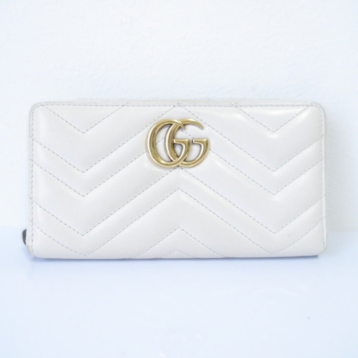 Gucci Off-White Long Wallet (Bi-Fold)