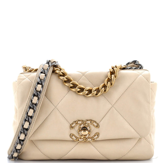 19 Flap Bag Quilted Leather Medium