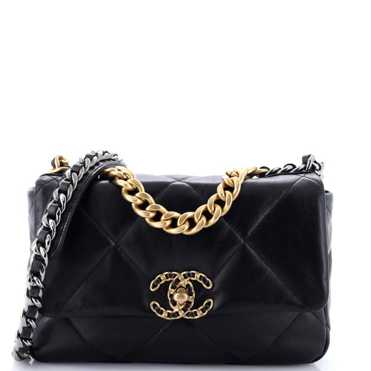 19 Flap Bag Quilted Leather Medium