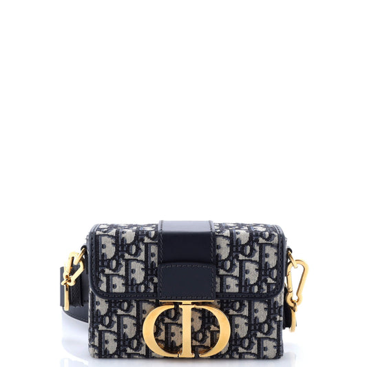 30 Montaigne Box Bag Oblique Canvas