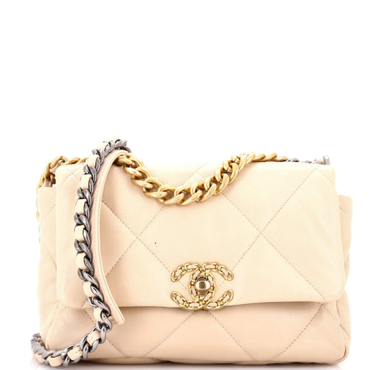 19 Flap Bag Quilted Leather Medium