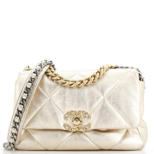 19 Flap Bag Quilted Leather Medium
