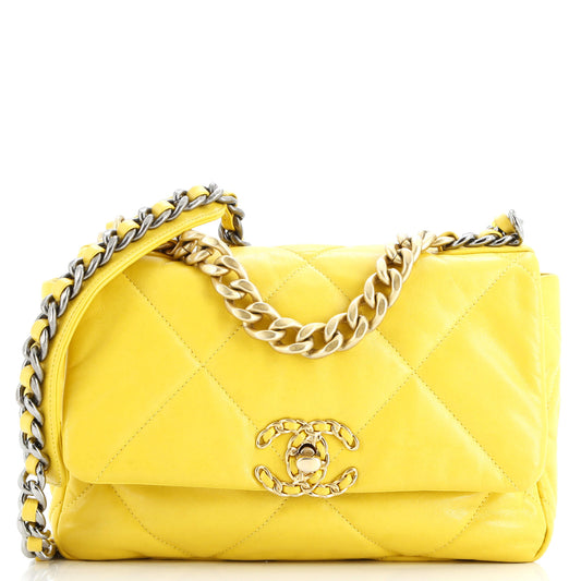 19 Flap Bag Quilted Leather Medium