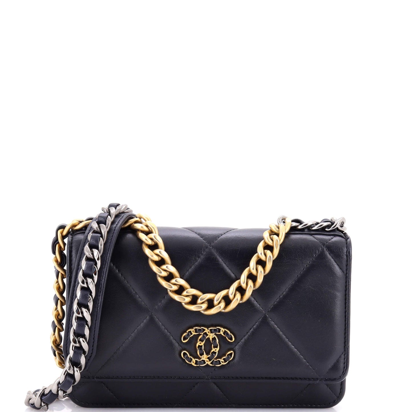 19 Wallet on Chain Quilted Lambskin