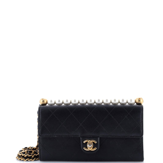 Chic Pearls Clutch with Chain Quilted Goatskin