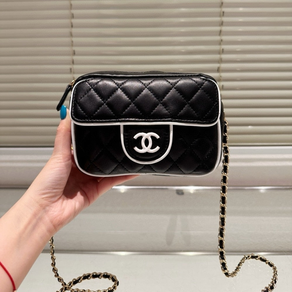 CHANEL CLUTCH WITH CHAIN BLACK AND WHITE 18CM  AP4512 B19460 NAFJO
