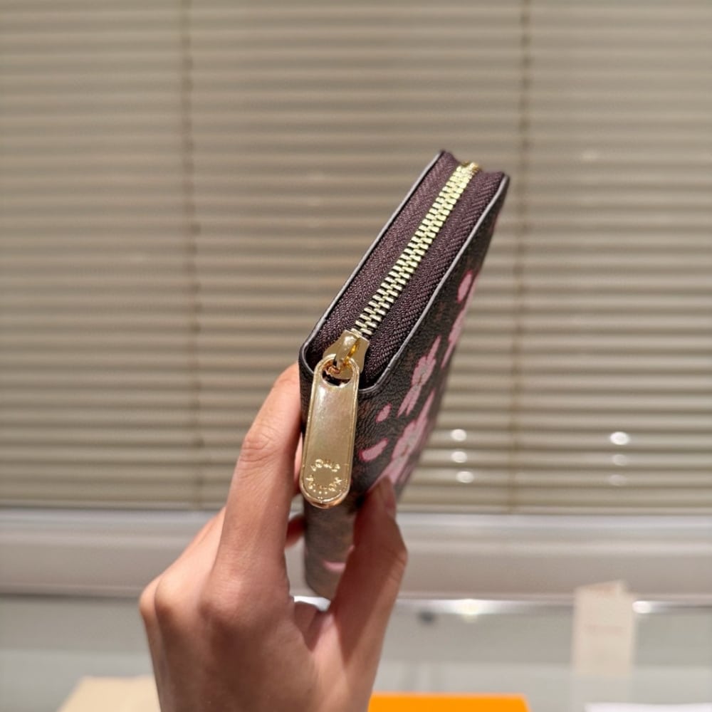 LOUIS VUITTON X TAKASHI MURAKAMI ZIPPY WALLET SAKURA BROWN 19CM M13433