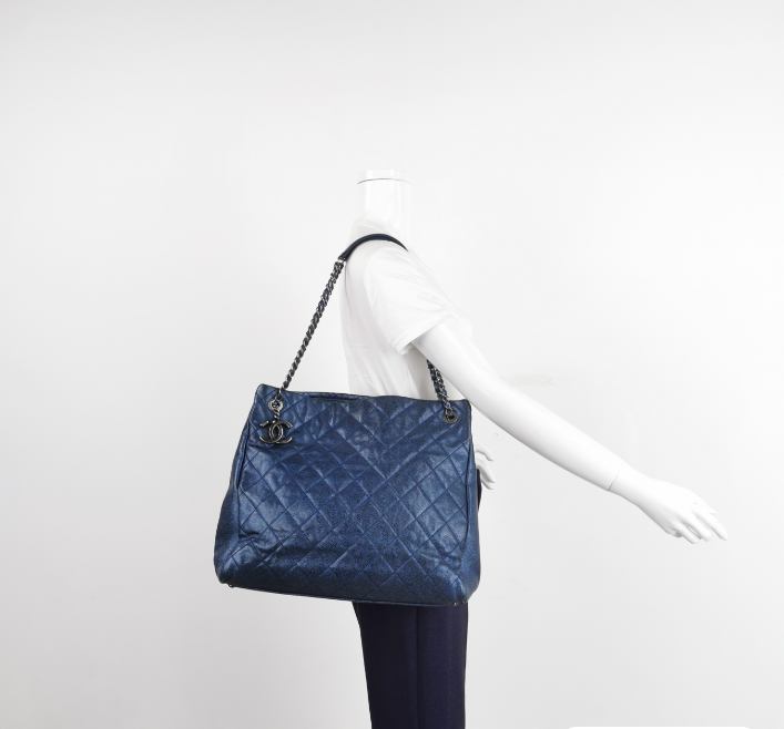 Preloved Chanel Carviar leather tote bag 35cm blue 057832700258