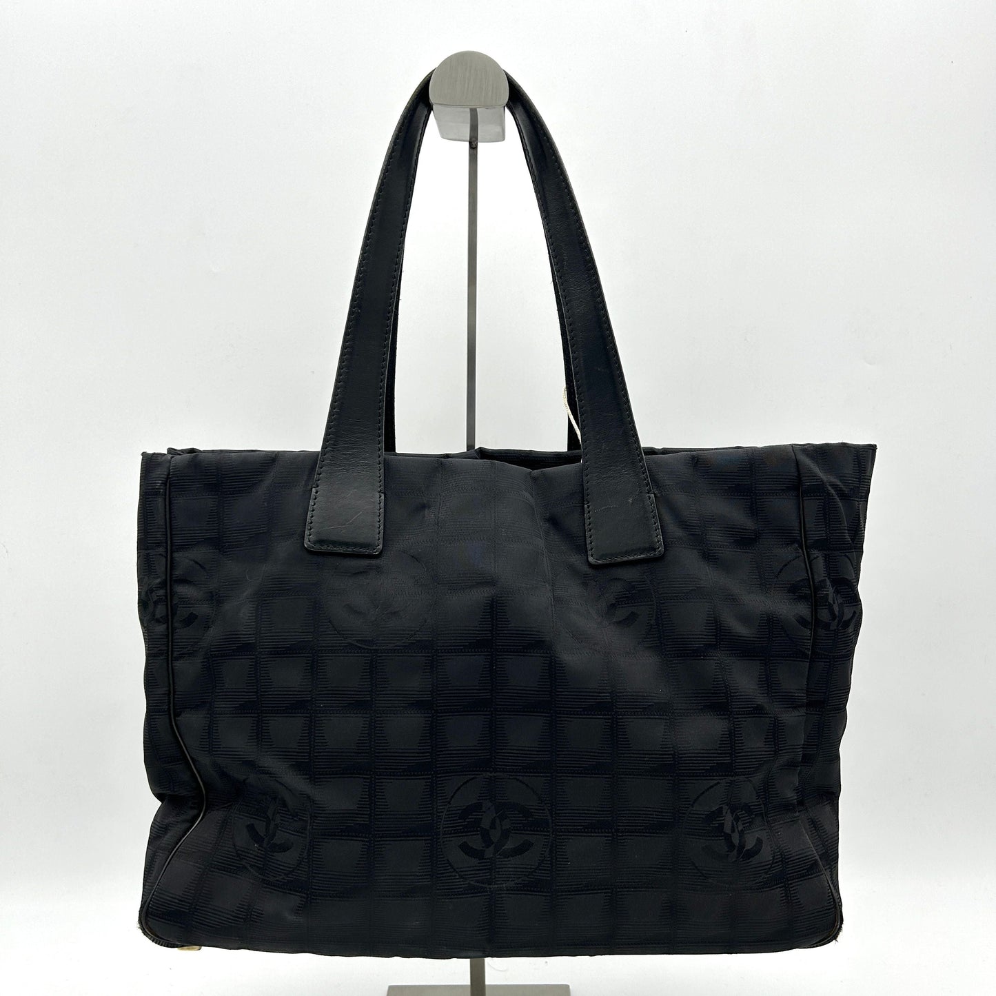 Chanel Tote Bagtravel Line Nylon Black  WD459597