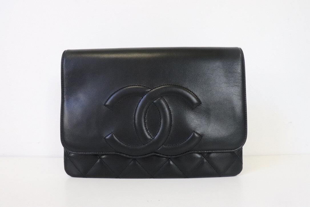 CHANEL CC LAMBSKIN CLUTCH BAG