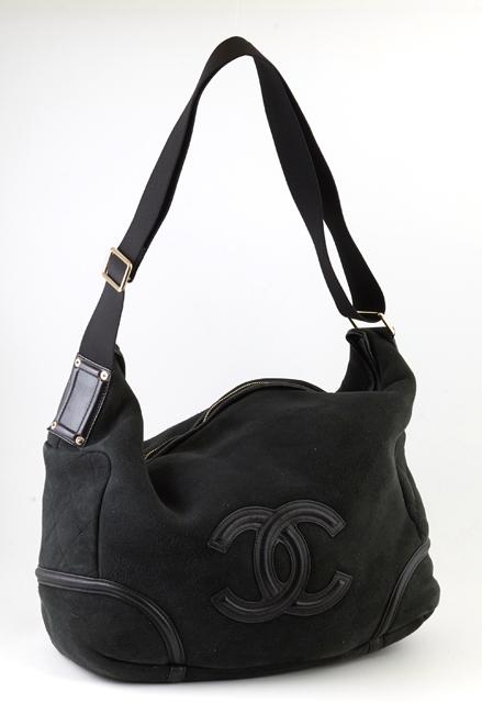 CHANEL BLACK SHEARLING HOBO BAG