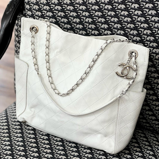 CHANEL CAVIAR QUILTED LEATHER TOTE BAG