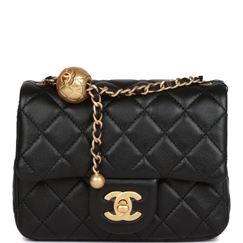CHANEL QUILTED LAMBSKIN PEARL CRUSH CLUTCH WITH CHAIN