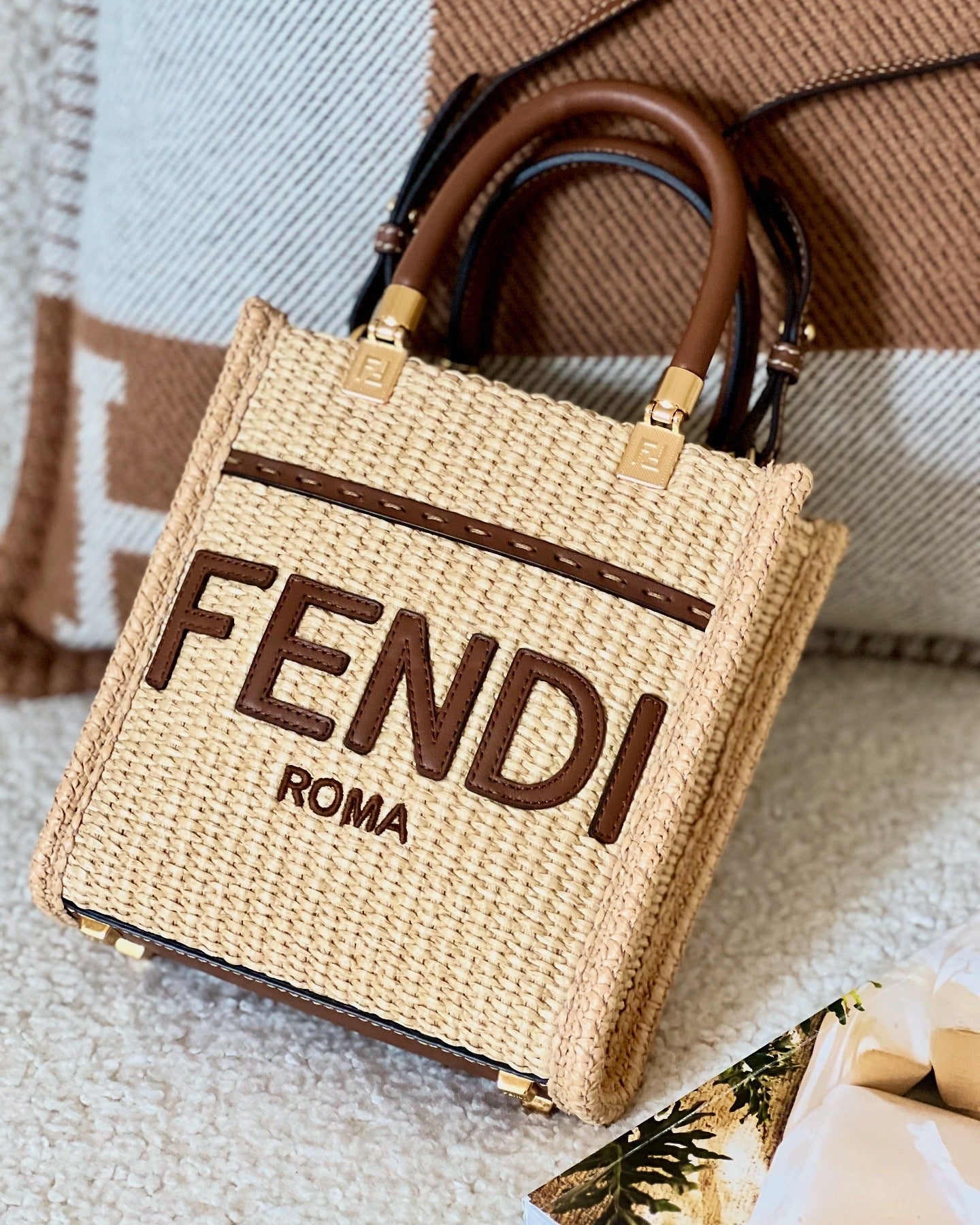 FENDI MINI SUNSHINE RAFFIA TOTE BAG