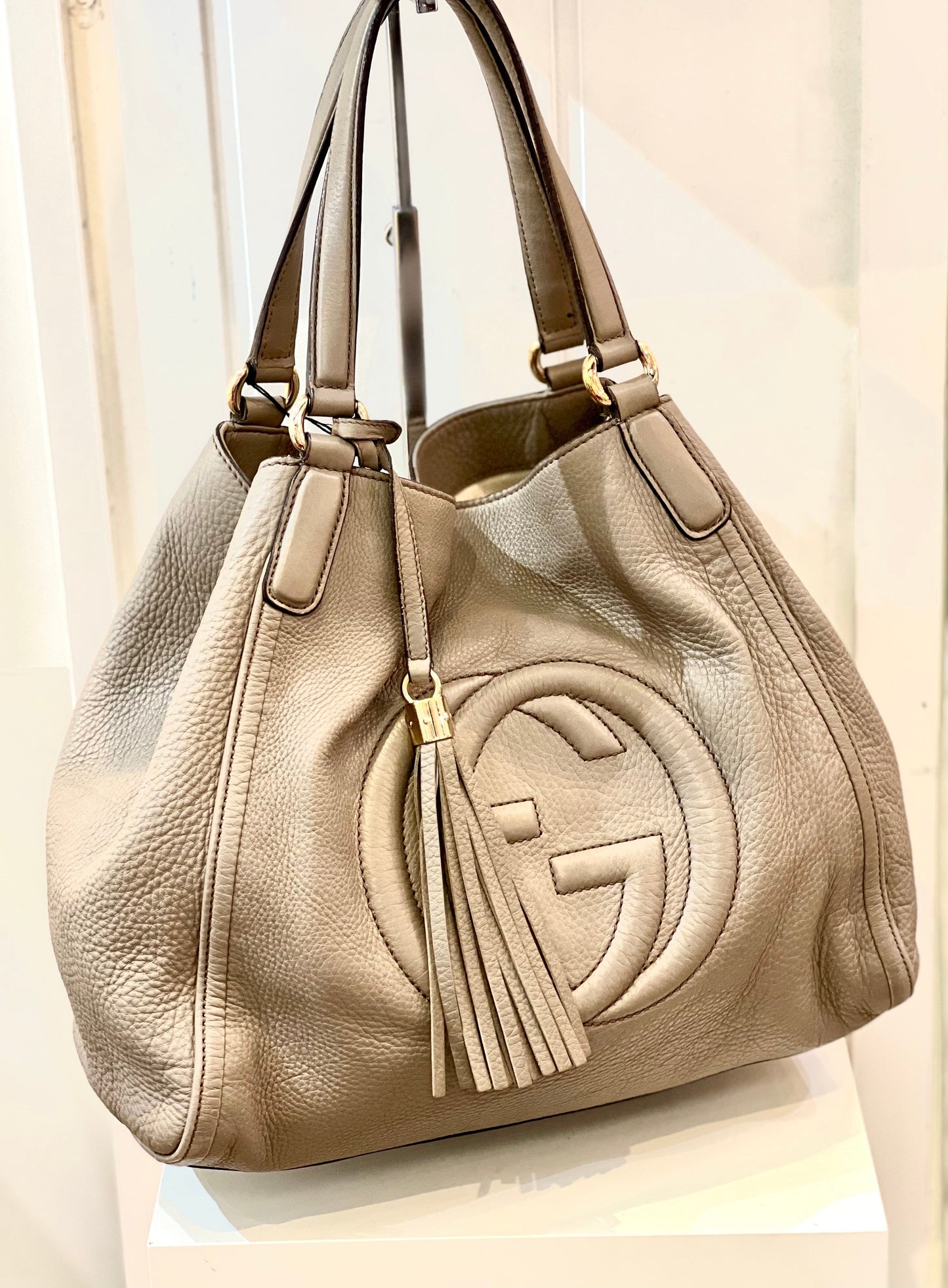 GUCCI LEATHER SOHO SHOULDER BAG