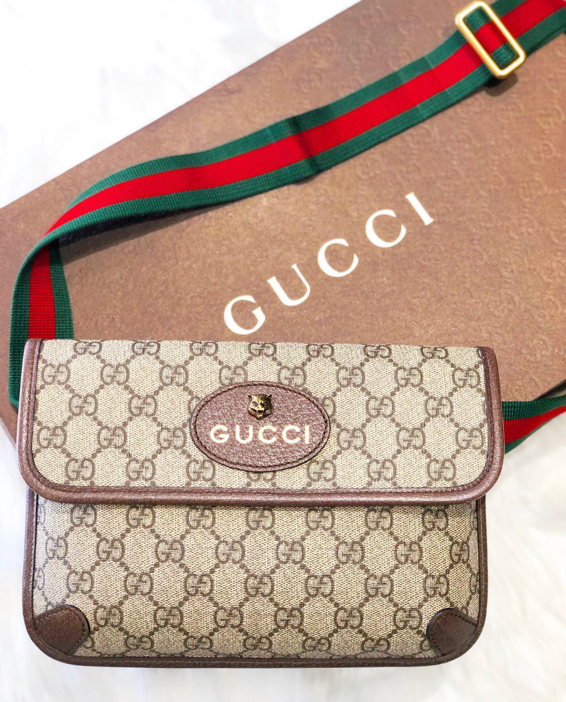 GUCCI NEO VINTAGE GG SUPREME BELT BAG
