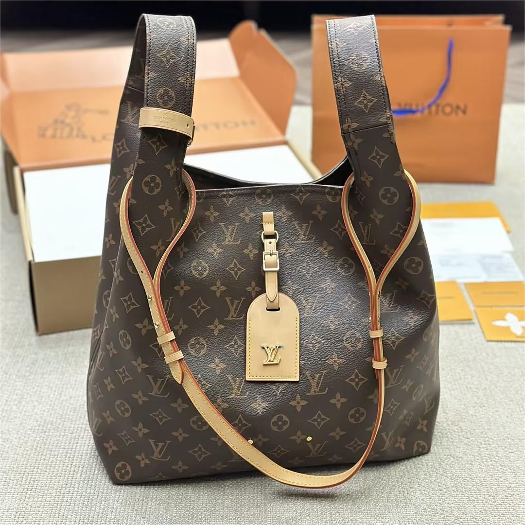 Louis Vuitton Atlantis GM M46817