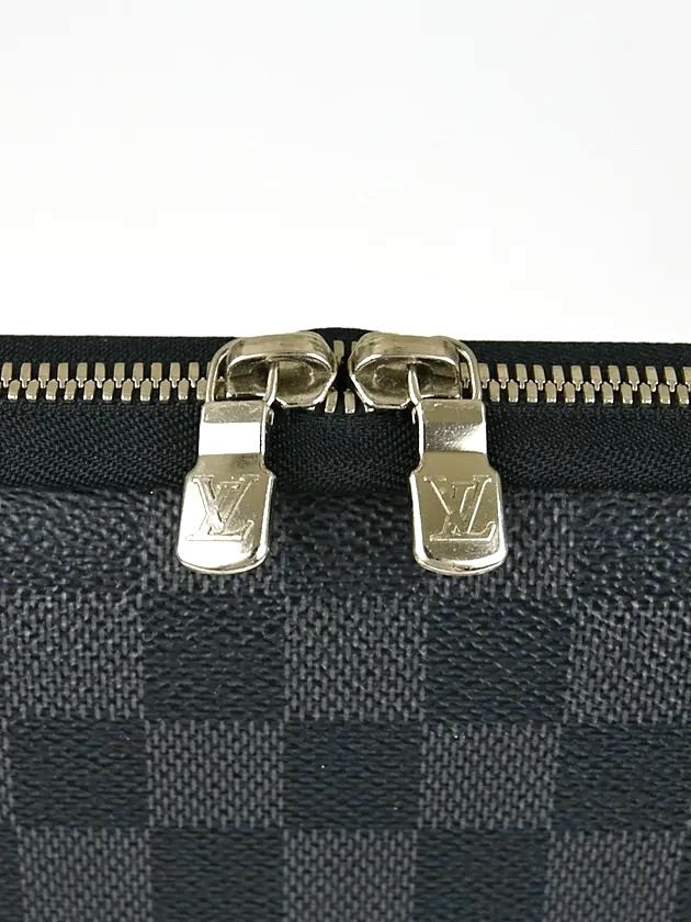 LOUIS VUITTON DAMIER GRAPHITE 15" LAPTOP SLEEVE CASE