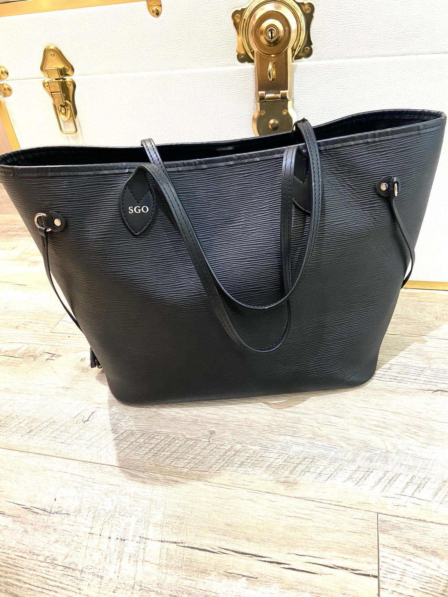 LOUIS VUITTON EPI LEATHER NEVERFULL MM WITH POCHETTE