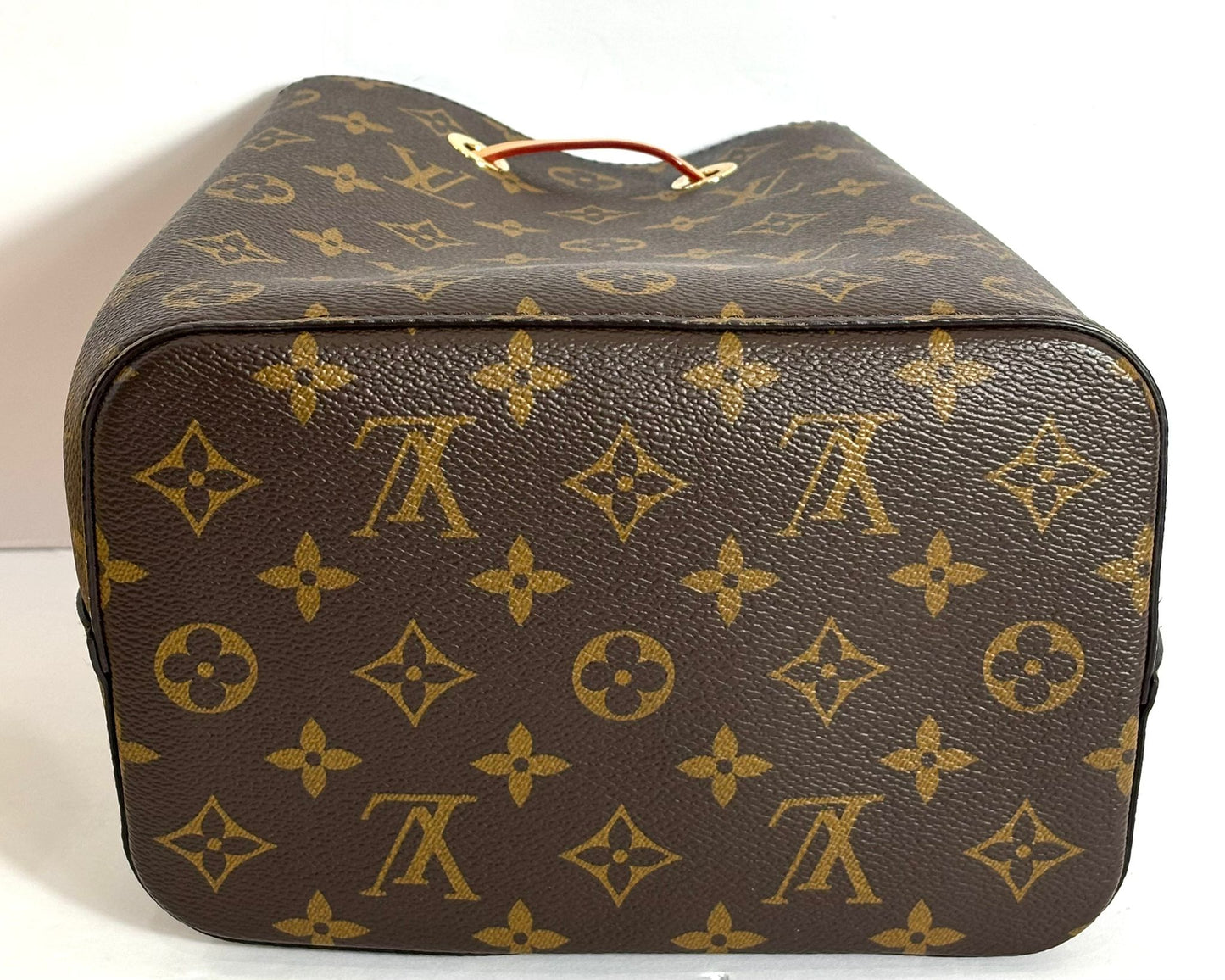 LOUIS VUITTON NEONOE BB MONOGRAM HANDBAG