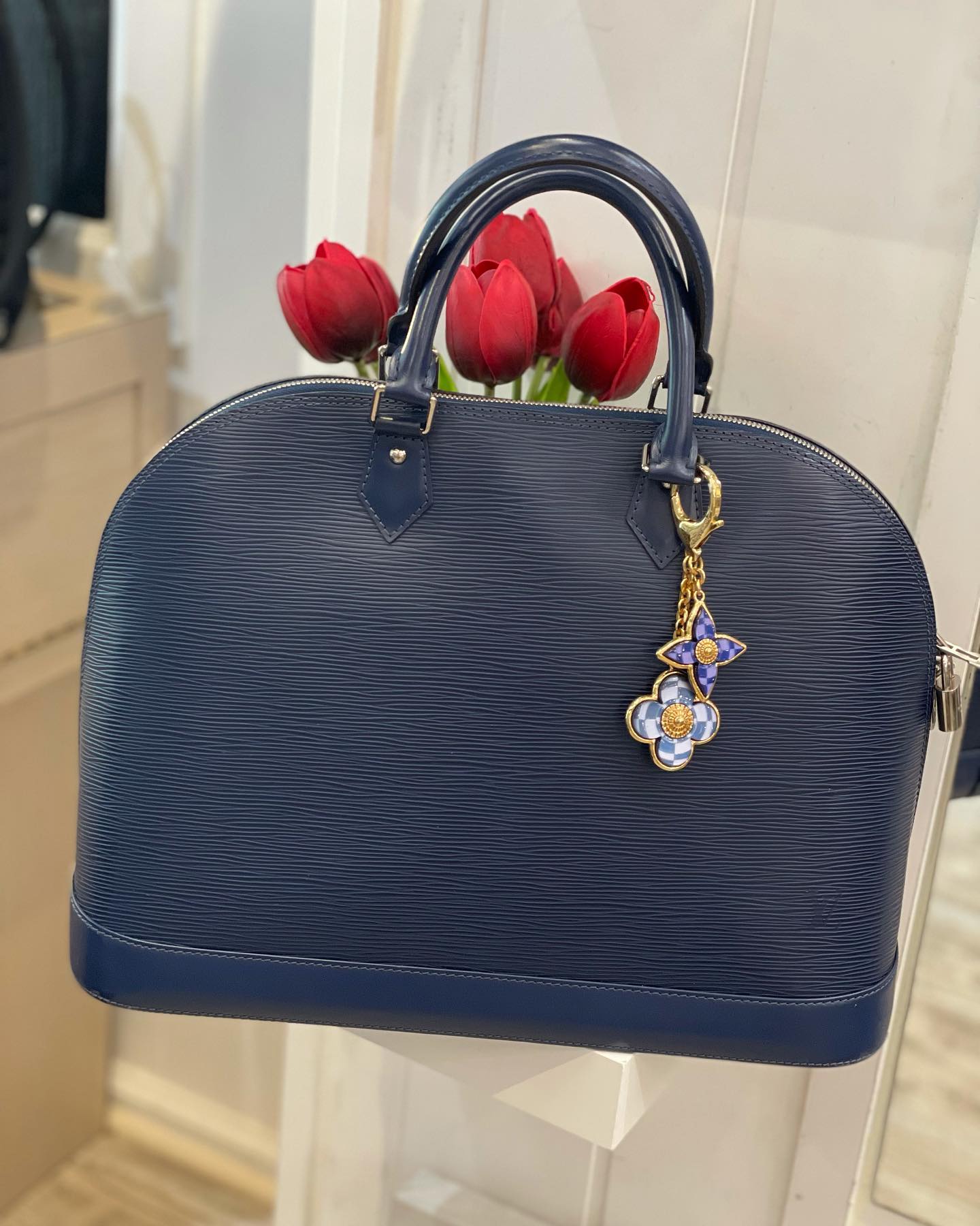 LOUIS VUITTON INDIGO EPI LEATHER ALMA GM BAG